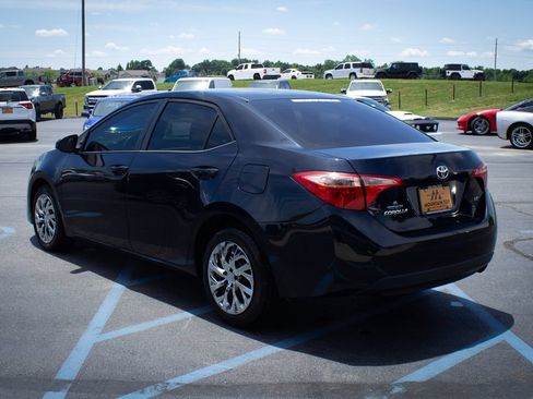 Used 2019 Toyota Corolla LE FWD image 7