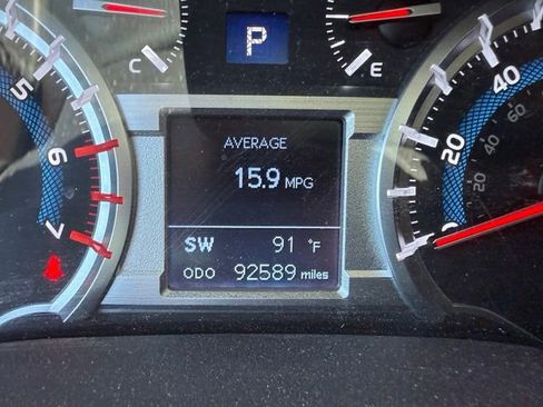 Used 2014 Toyota 4Runner Limited AWD/4WD image 12