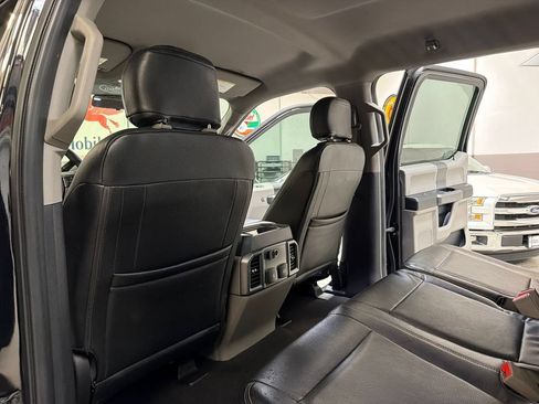 Used 2019 Ford F250 XLT w/ XLT Premium Package AWD/4WD image 33