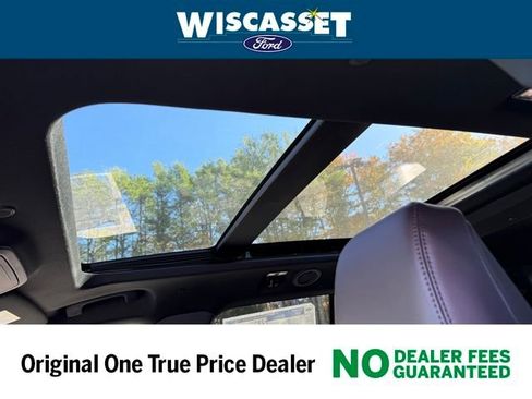 New 2025 Ford Explorer Platinum w/ LUX Leather Package image 10