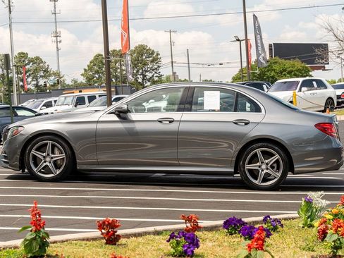 Used 2017 Mercedes-Benz E 300 image 23
