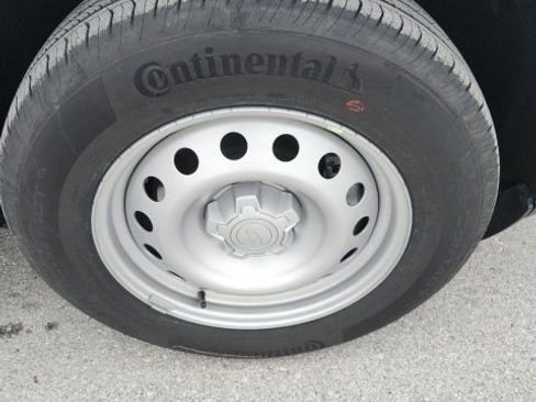 New 2026 Ford Maverick XL image 9