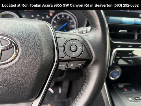 Used 2021 Toyota Venza Limited image 20