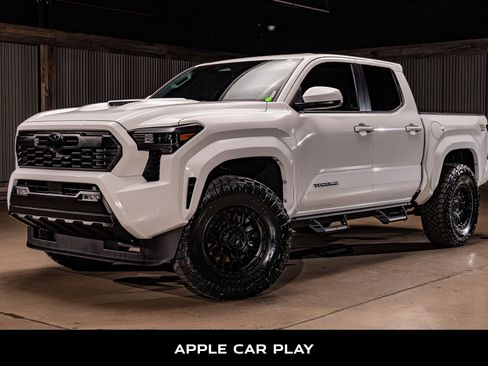 Used 2026 Toyota Tacoma TRD Sport image 5