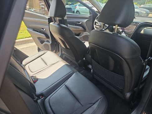 Certified 2024 Hyundai Tucson Limited AWD/4WD image 11