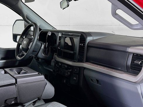 New 2025 Ford F250 XLT image 26
