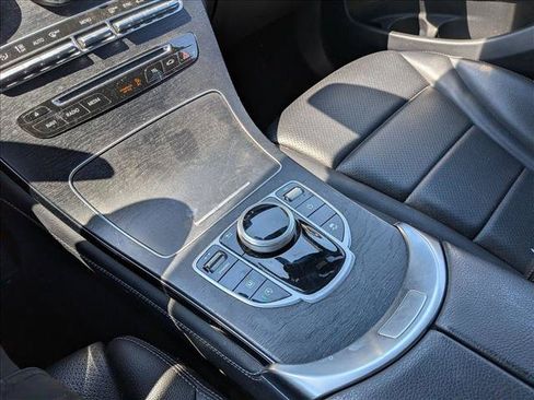 Certified 2019 Mercedes-Benz GLC 300 4MATIC image 11