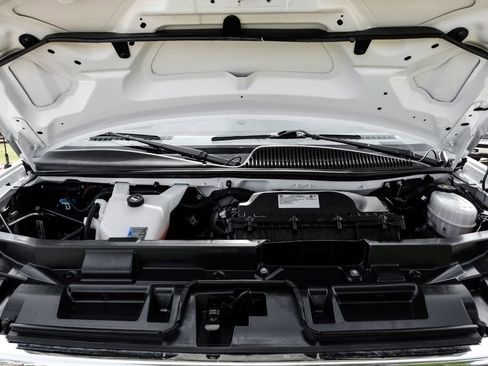 Used 2021 GMC Savana 2500 w/ Driver Convenience Package image 41