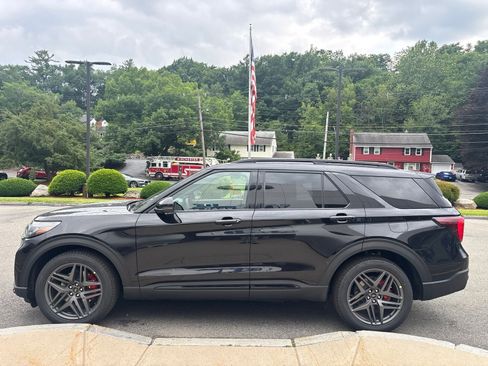 New 2026 Ford Explorer ST w/ Sun And Sound Package AWD/4WD image 6