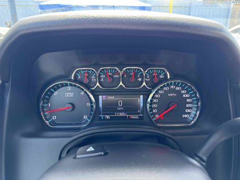 Used 2018 Chevrolet Suburban Premier image 23