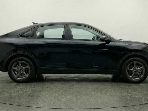 Used 2025 Kia K4 LXS image 11