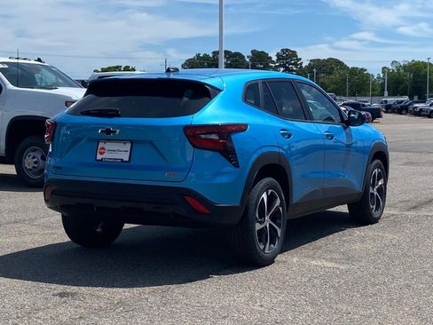 New 2026 Chevrolet Trax RS FWD image 3