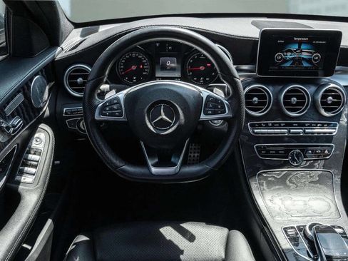 Used 2016 Mercedes-Benz C 300 4MATIC Sedan image 12