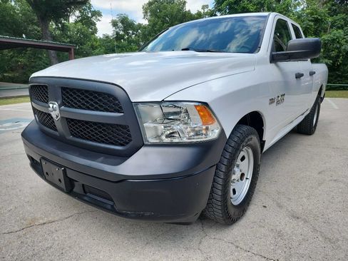 Used 2015 RAM 1500 Tradesman RWD image 3