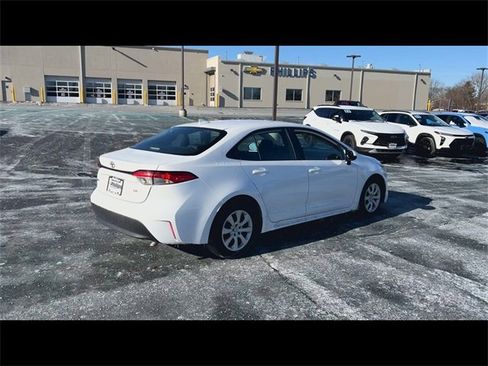 Used 2024 Toyota Corolla LE image 8