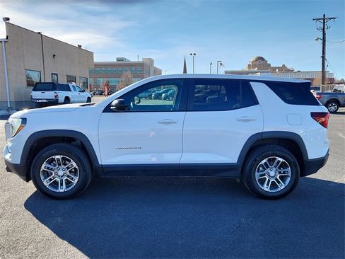 Used 2025 GMC Terrain Elevation image 6