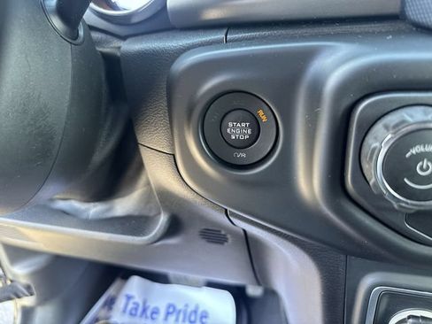 Used 2018 Jeep Wrangler Sport AWD/4WD image 16