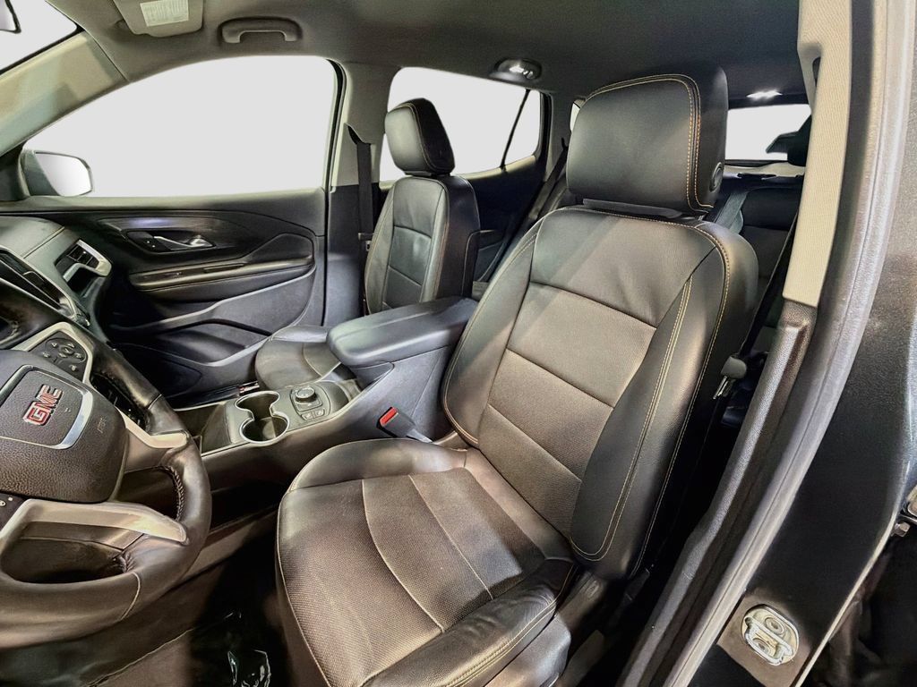 Used 2018 GMC Terrain SLT w/ Preferred Package FWD image 19
