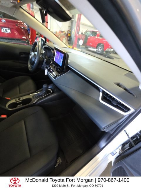 Used 2025 Toyota Corolla LE FWD image 20