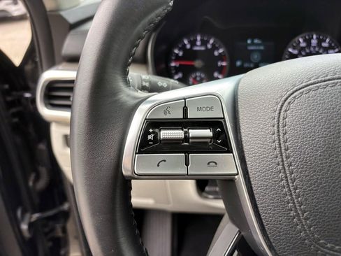 Used 2022 Kia Telluride EX w/ EX Premium Package image 17