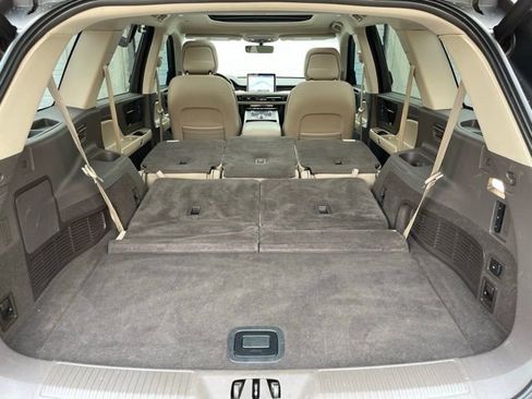 Used 2020 Lincoln Aviator Reserve w/ Equipment Group 201A image 27