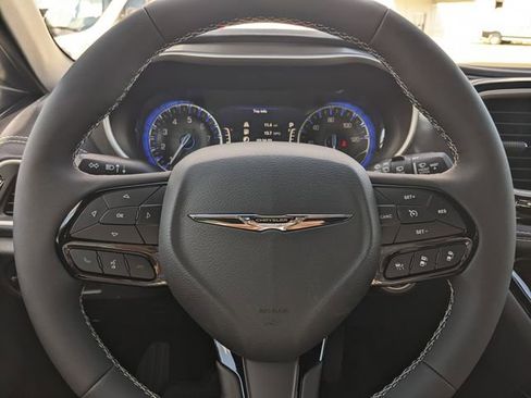 New 2026 Chrysler Pacifica Select FWD image 22