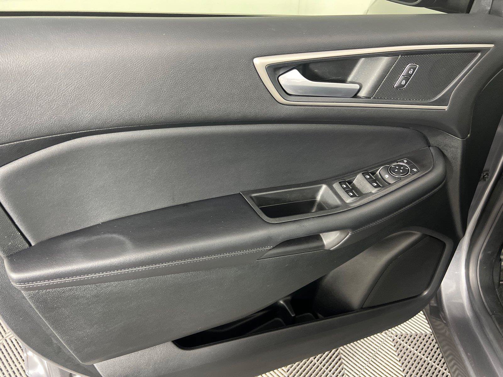Used 2022 Ford Edge SEL w/ Convenience Package AWD/4WD image 10
