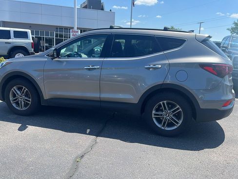 Used 2017 Hyundai Santa Fe Sport AWD/4WD image 10