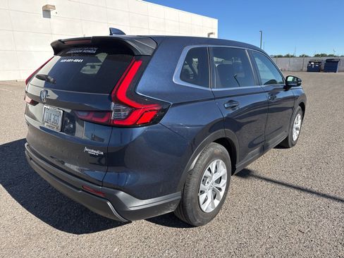 Used 2025 Honda CR-V LX image 4