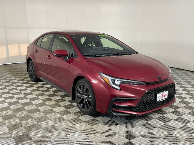 Used 2026 Toyota Corolla SE w/ SE Package FWD image 17