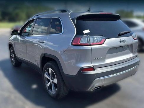 Used 2019 Jeep Cherokee Limited image 5