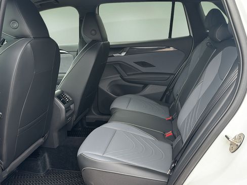 New 2026 Volkswagen Tiguan SE R-Line AWD/4WD image 15