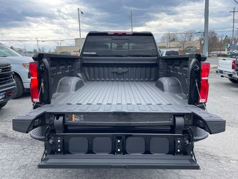 New 2026 Chevrolet Silverado 2500 High Country w/ Midnight Edition AWD/4WD image 13