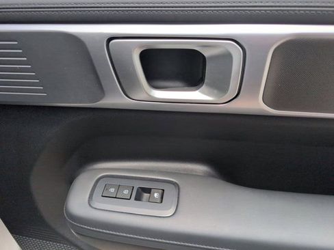 Used 2025 Hyundai Santa Fe SEL FWD image 34