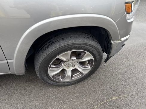 Used 2019 RAM 1500 Laramie AWD/4WD image 8