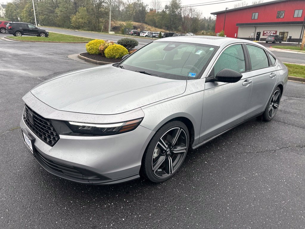 Used 2024 Honda Accord Sport image 7