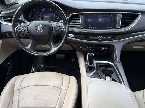 Used 2020 Buick Enclave Essence FWD image 27