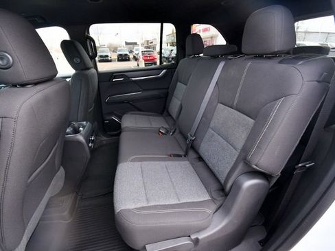 Used 2025 GMC Acadia Elevation w/ LPO, Floor Liner Package AWD/4WD image 15