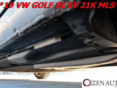 Used 2019 Volkswagen e-Golf SE w/ Driver Assistance Package image 56