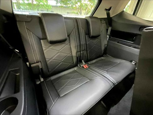 New 2026 Volkswagen Atlas SE image 27