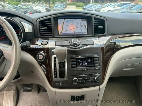 Used 2016 Nissan Quest Platinum w/ Tow Package FWD image 18