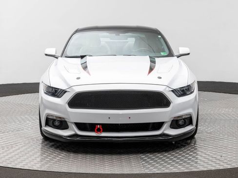 Used 2017 Ford Mustang GT Premium RWD image 3