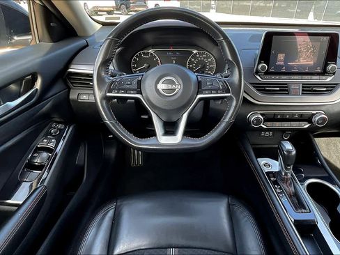 Used 2024 Nissan Altima 2.5 SR image 6