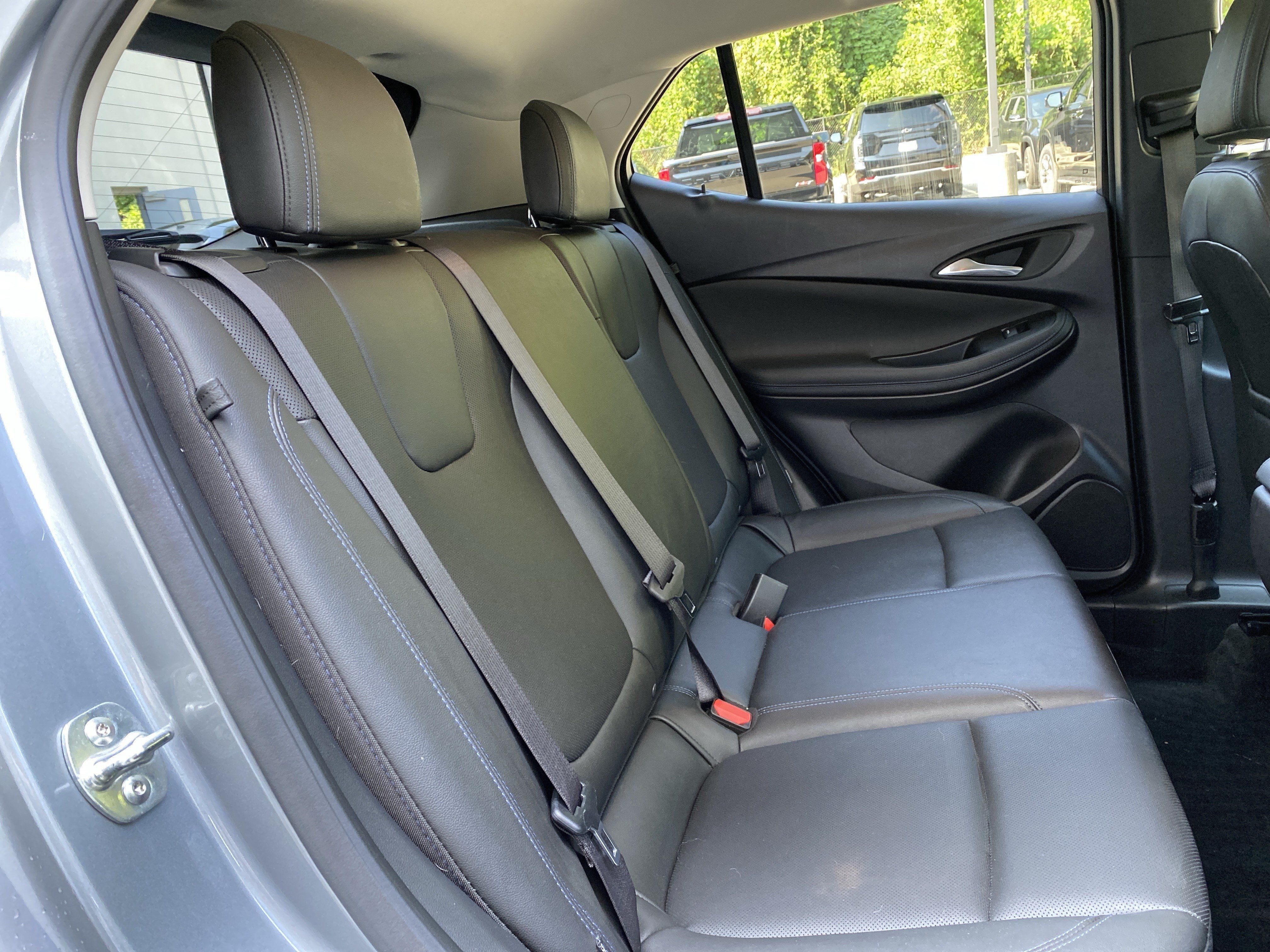 Used 2025 Buick Encore GX Sport Touring FWD image 33