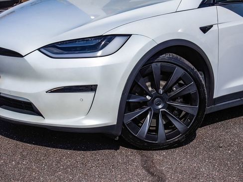 Used 2022 Tesla Model X AWD/4WD image 45