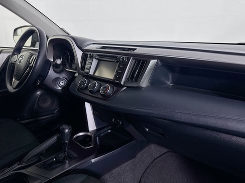 Used 2017 Toyota RAV4 LE FWD image 27