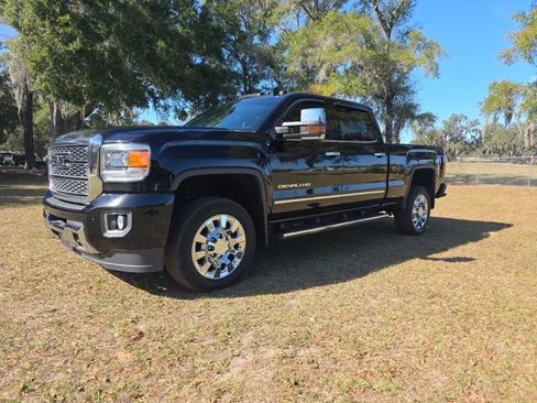Used 2018 GMC Sierra 2500 Denali AWD/4WD image 8