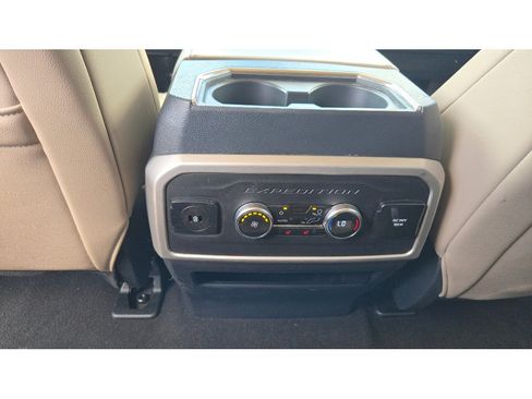 Used 2024 Ford Expedition Max Limited RWD image 20