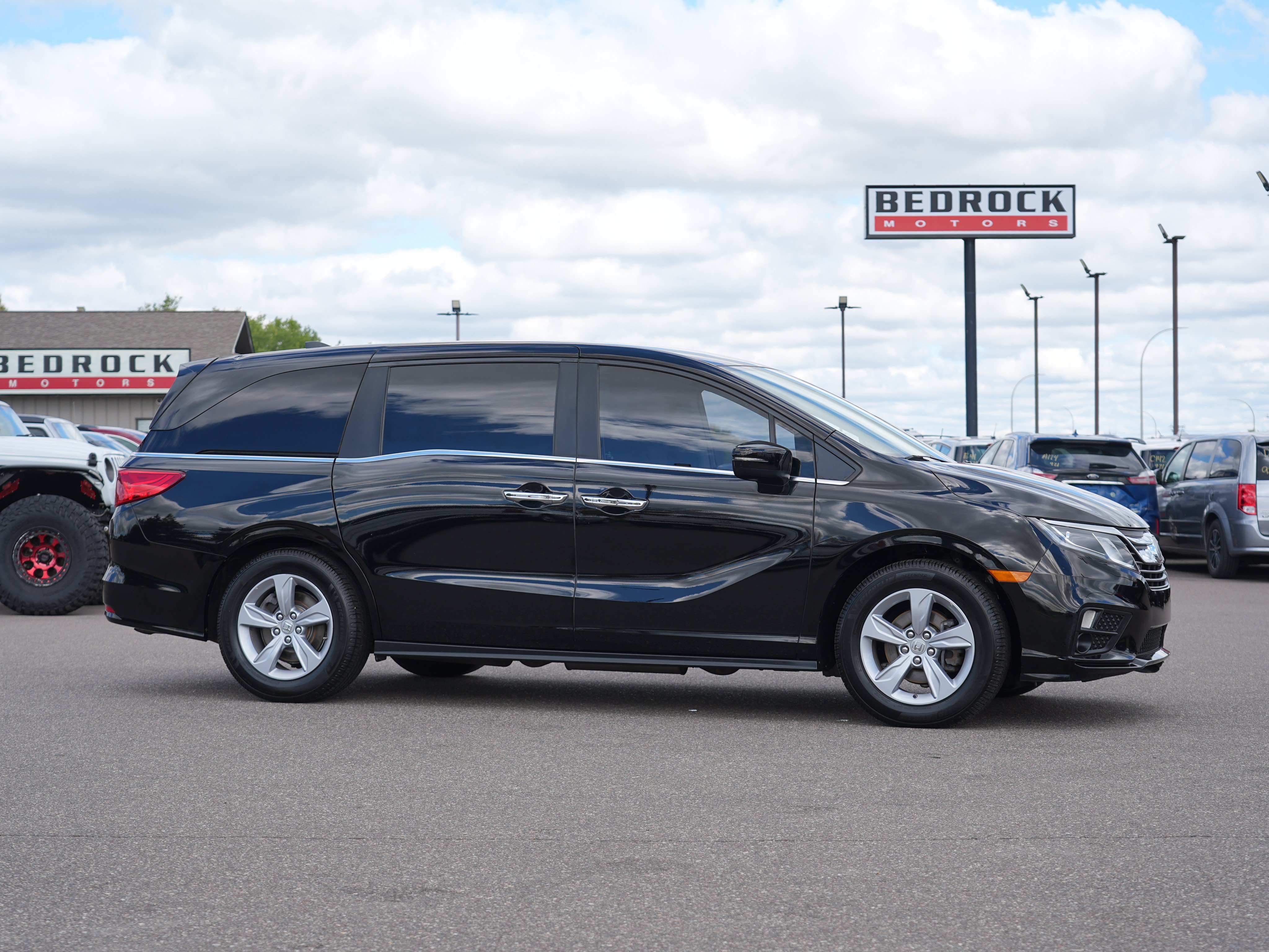 Used 2019 Honda Odyssey EX image 2