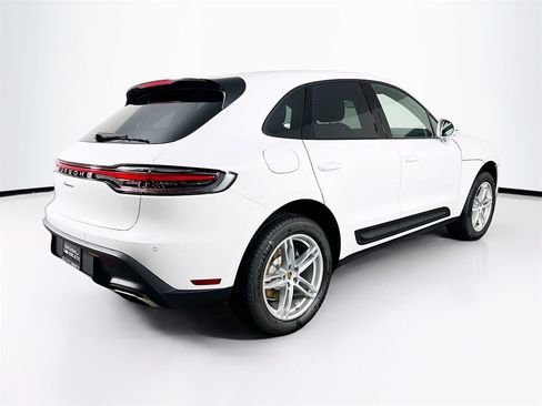 New 2026 Porsche Macan image 9